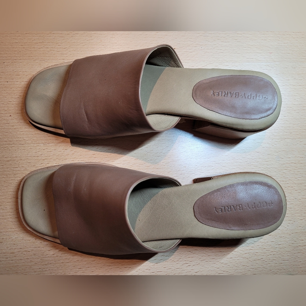 Poppy Barley Spritz Heeled Sandal Praline